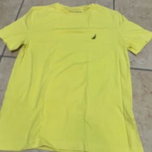 Men’s Nautica t shirt